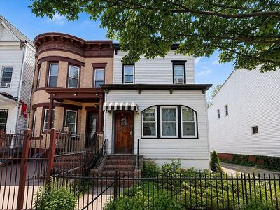 93 Linwood St #1