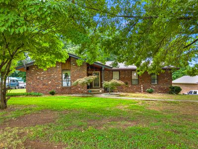 1683 Ledean Dr