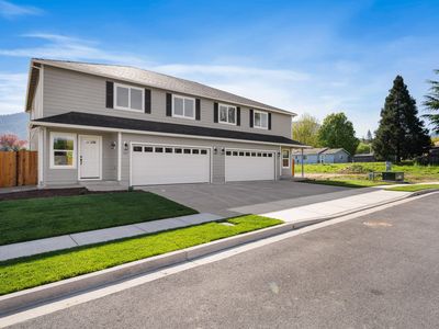 167 SE Champagne Ct