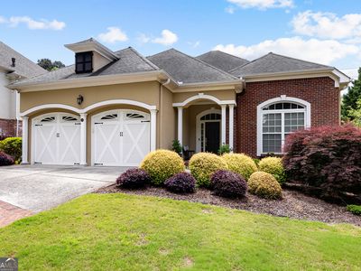 123 Crown Ct