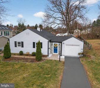Property at 111 Gable Rd, Paoli, PA