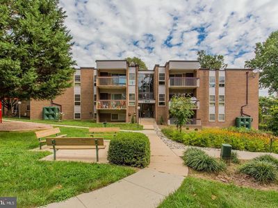 2305 Greenery Ln #3-204