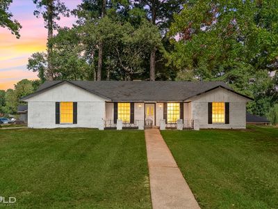 3212 Deerfield Dr