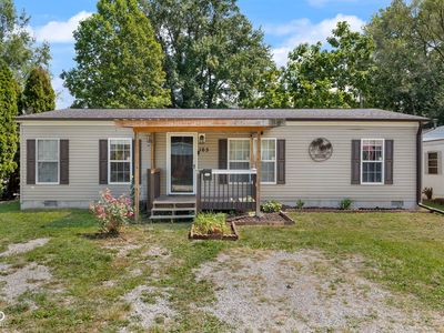 165 N 4th St