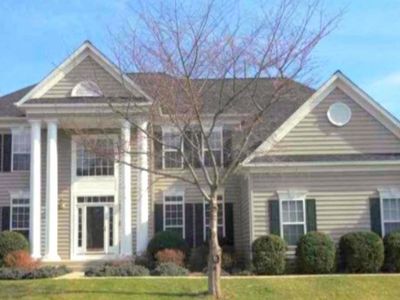 2254 Ravenna Ct