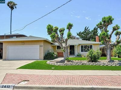 2412 Desrys Blvd