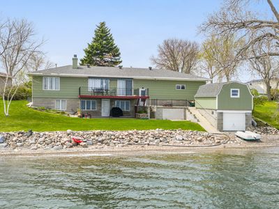 920 N Lake Dr