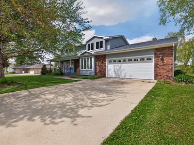 1828 Pinehurst Ln