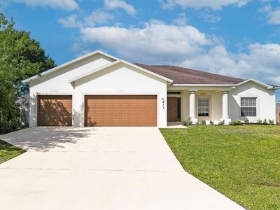 232 SW Aldoro Place
