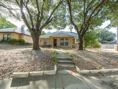1005 Casa Linda St