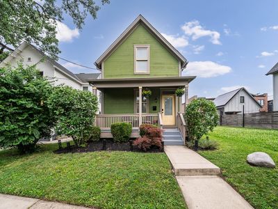 242 E 4th Ave