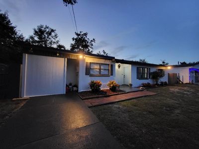 995 Emerald Dr