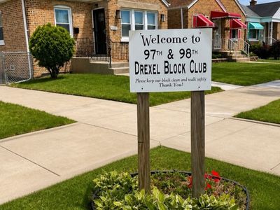 9801 S Drexel Ave