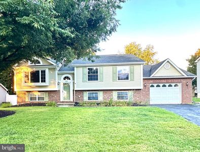 212 Sandstone Dr