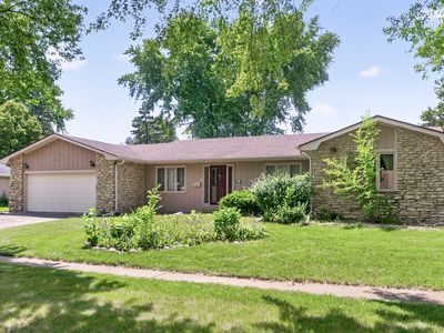 Property at 113 Ebbesen Dr, Dekalb, IL
