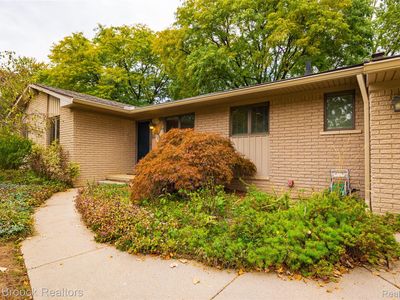 304 Paragon Ave