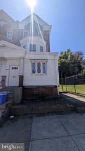 4710 Wayne Ave