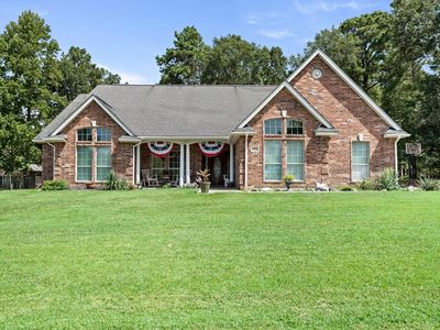318 Pepper Tree Ln