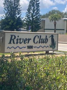 1600 NE Dixie Hwy APT 13-204