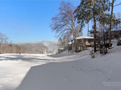 630 Briarcliff