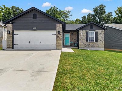 656 Rockshire Dr