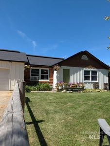 933 Baldwin Ln