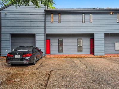2100 Commonwealth St APT M