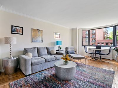 200 E 90th St APT 6H