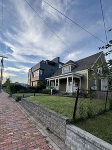 1512 10th Ave N