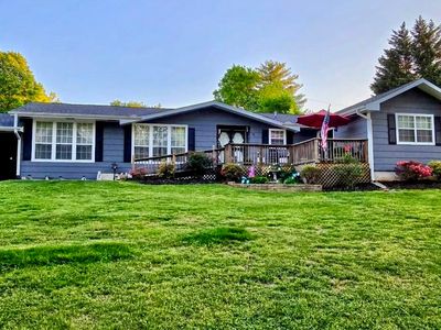 774 Evergreen Dr