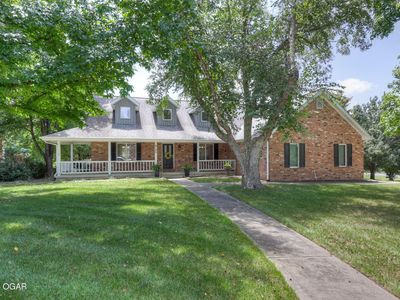 6106 Highland Dr