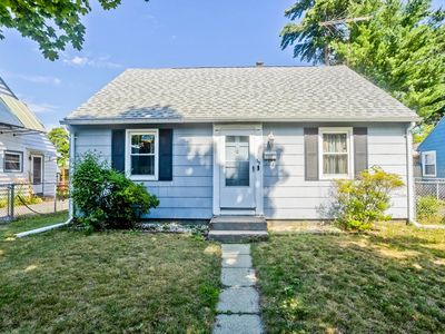 39 Seymour Ave