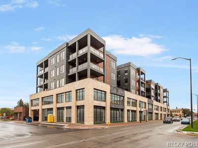 159 S River Ave #303