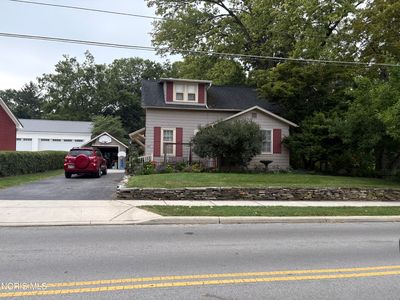 325 W Elm St