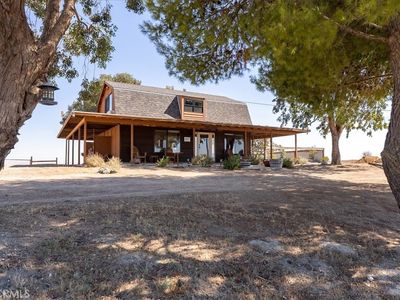 3815 E Highway 41