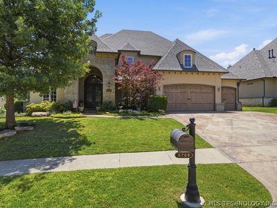 5709 W Austin St