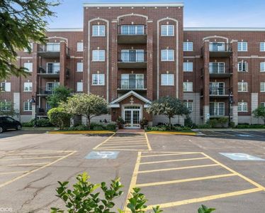 1479 N Milwaukee Ave APT 308