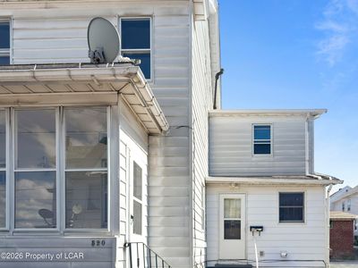 520 W 4th St