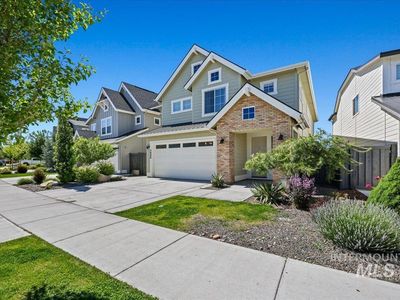 3490 E Collingwood Dr
