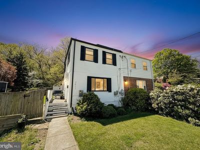 2411 Riverview Ter