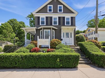 52 Pleasant St