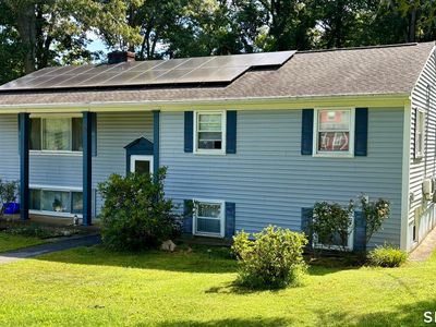 32 Pollys Lane