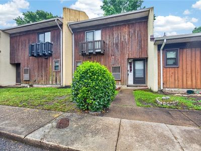 1435 Longdale Dr