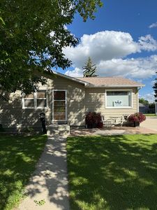 11 Curve Dr