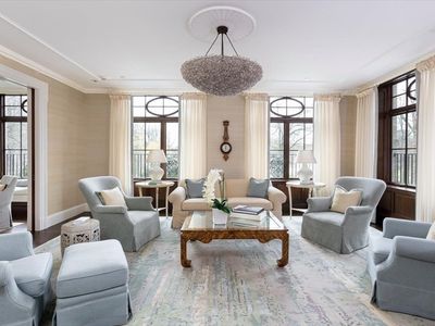 250 Boylston St Unit 2A