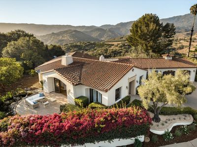 1042 Via Los Padres