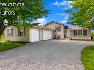 2172 Tarragon Dr