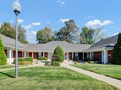 7221 Briscoe Vista Way