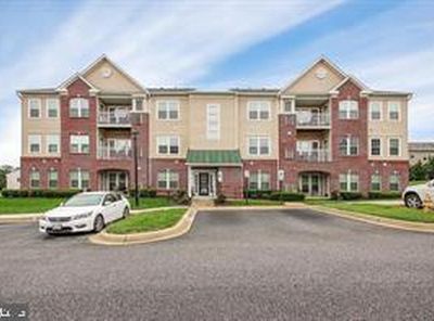 303 Lothian Way Unit 303