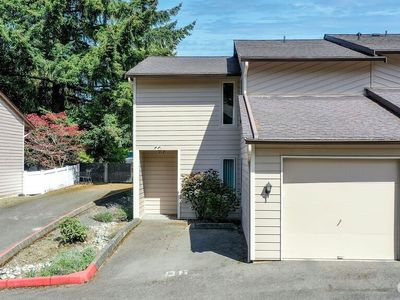 1555 Union Avenue NE #22
